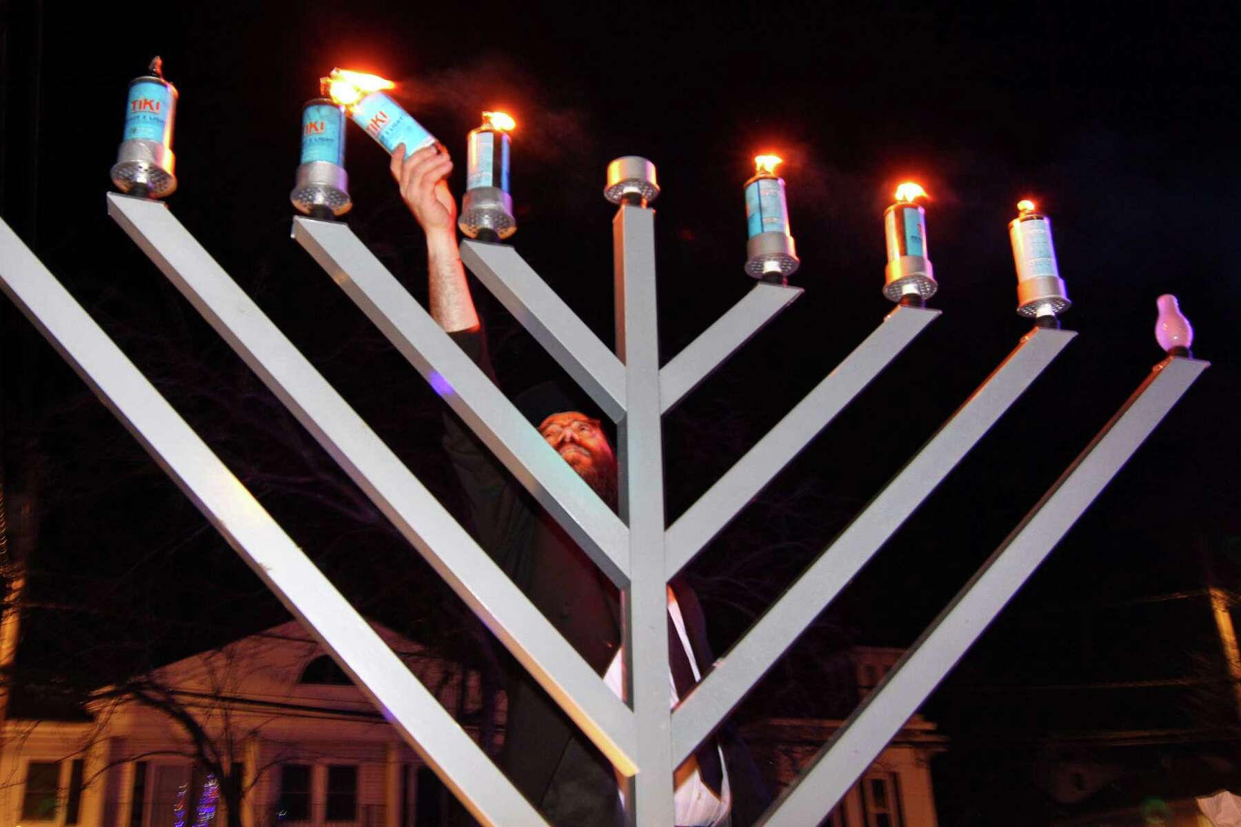 Commack Community Candle Lighting with the SYJCC